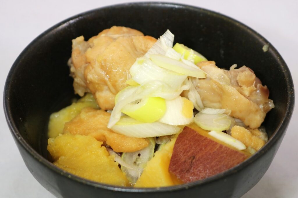 手羽元とさつまいものほっこり和風甘辛煮